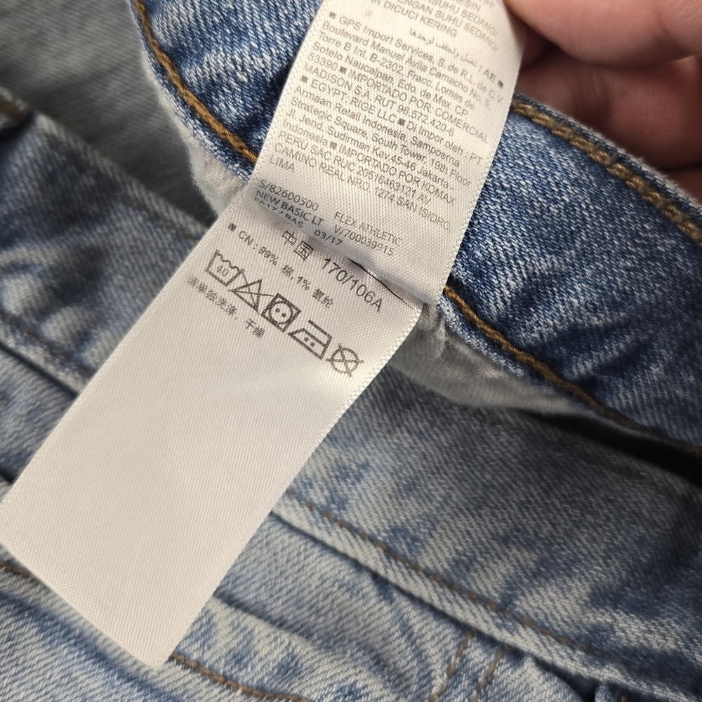 Old Navy Flex Athletic Fit Denim Jeans Men 42 x 30 - Picture 5 of 6